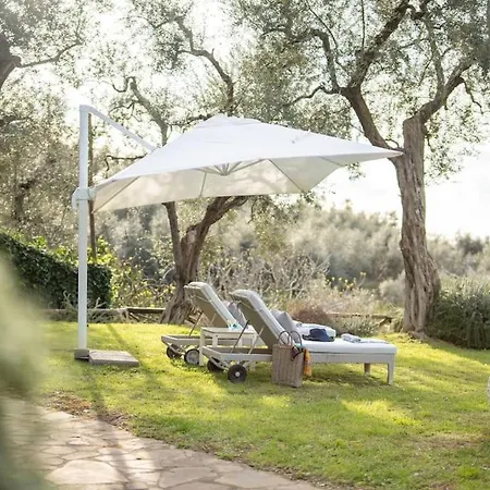 Spacious With Garden&spa Sorrento